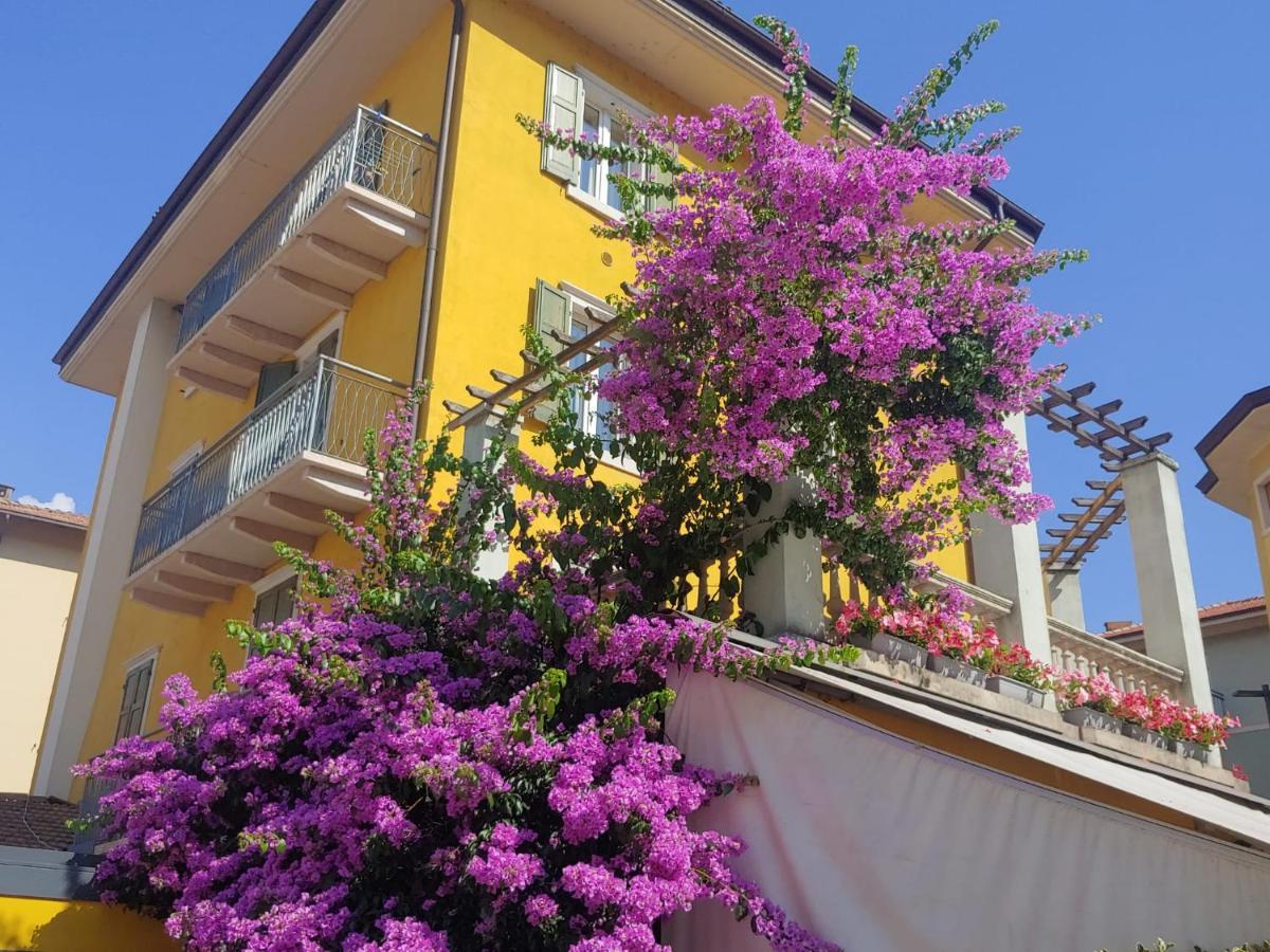 Appartamenti Baia Azzurra 6. 토르볼레 외부 사진